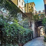 Spanish Steps Victoria Apartment