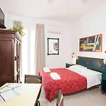 Martini Bed
