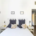 Hostly - Nicole Apartment Volturno- Full Rome Center