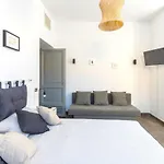Hostly - Nicole Apartment Volturno- Full Rome Center