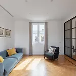 Iflat Home With Views