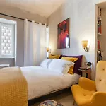 Rome As You Feel - Torre Argentina Art Apartment
