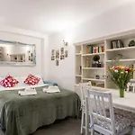 Cozy Loft Orsini Palace