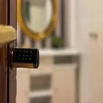 The Best Rent - Spacious Three-Bedroom Apartment Near The Colosseum