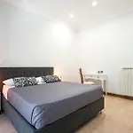 Appia Luxe - A Poche Fermate Del Centro