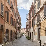 Colosseo Historic Apartment