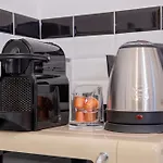 Stanza Comoda E Silenziosa Con Bagno Privato E Area Lavoro E Relax