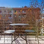 Luciano Colosseo Apartment