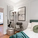 The Best Rent - Prestigious Multi-Bedroom Apartment Overlooking St. Peter\'S