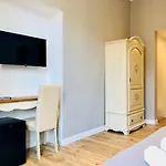 Audrey\'S Roman Holidays - Rome Suites & Rooms