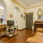 Vittoria Street Charming