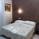 Gloria Apartment