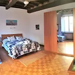Casa Tua A Monti