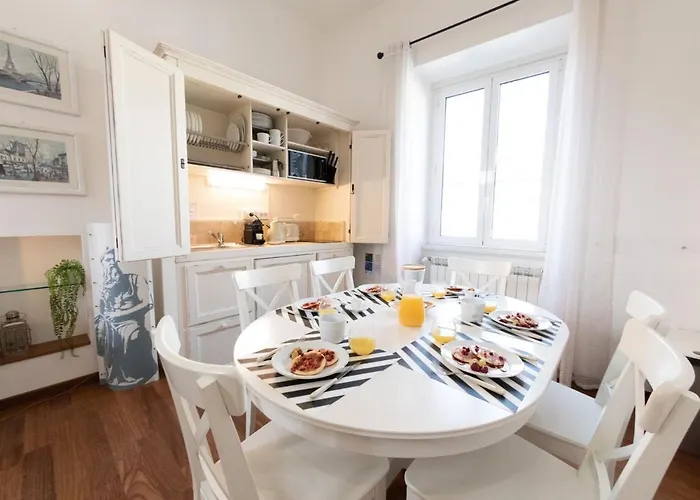 The Best Rent - Three-Bedroom Apartment Close To Colosseo
