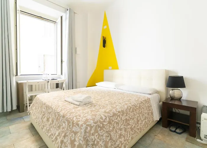 Romafullhouse Guesthouse
