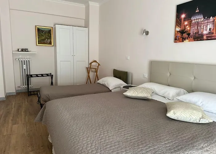 Golden Rooms Cipro