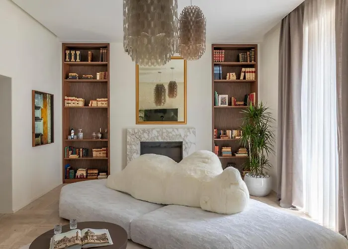Le Case Di Andrea - Luxe Rome Apartment