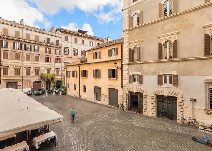 Farnese Enchanting Apartment By Romeloft