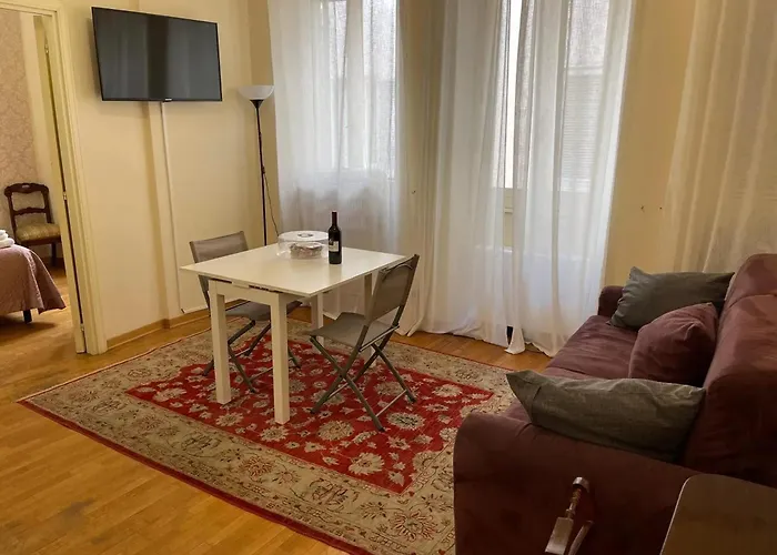 Charming Apartment Near The Colosseum 60 Sqm 4 Pers Air Conditiond