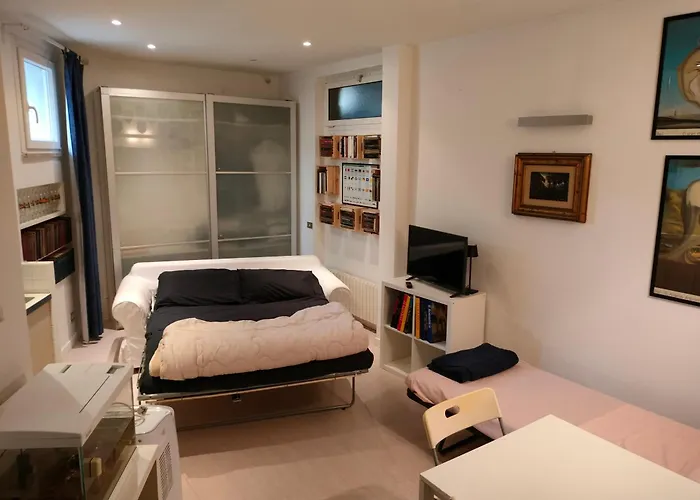 Euclide Apartment