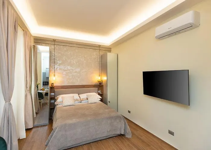Dolcevita Vatican Apartment