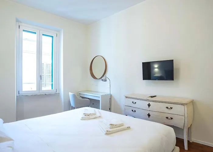 Crescenzio Elegant Apartment