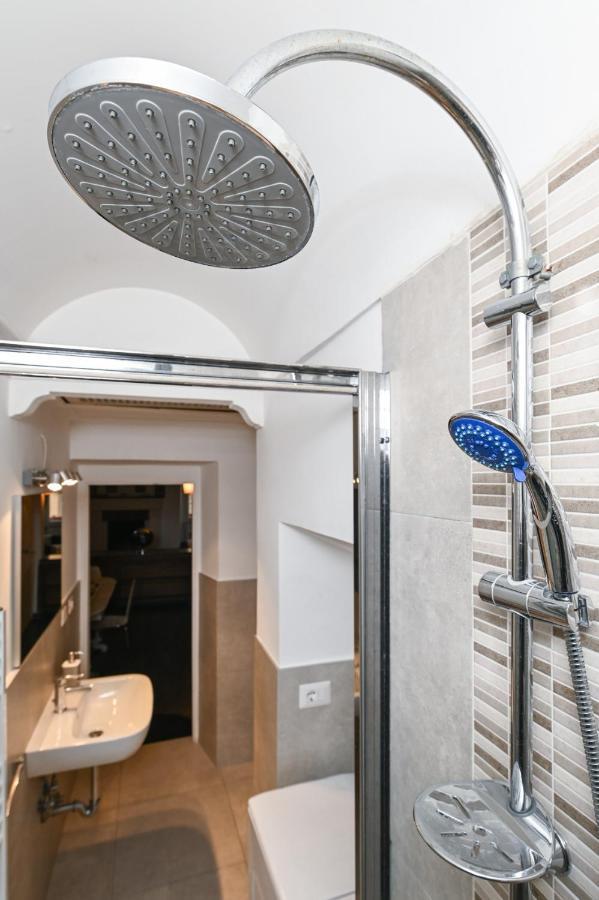 Appartement Gorgeous Trastevere Loft On The River Rome