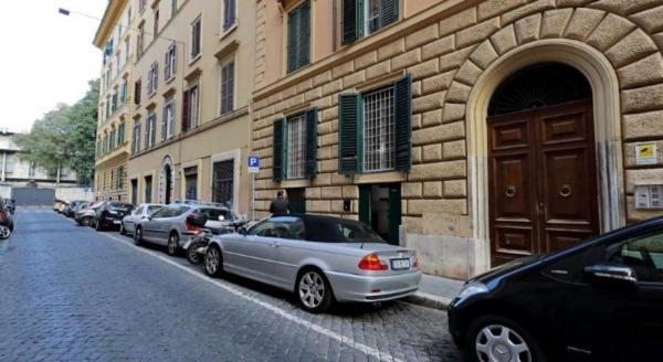 Shine House Rome