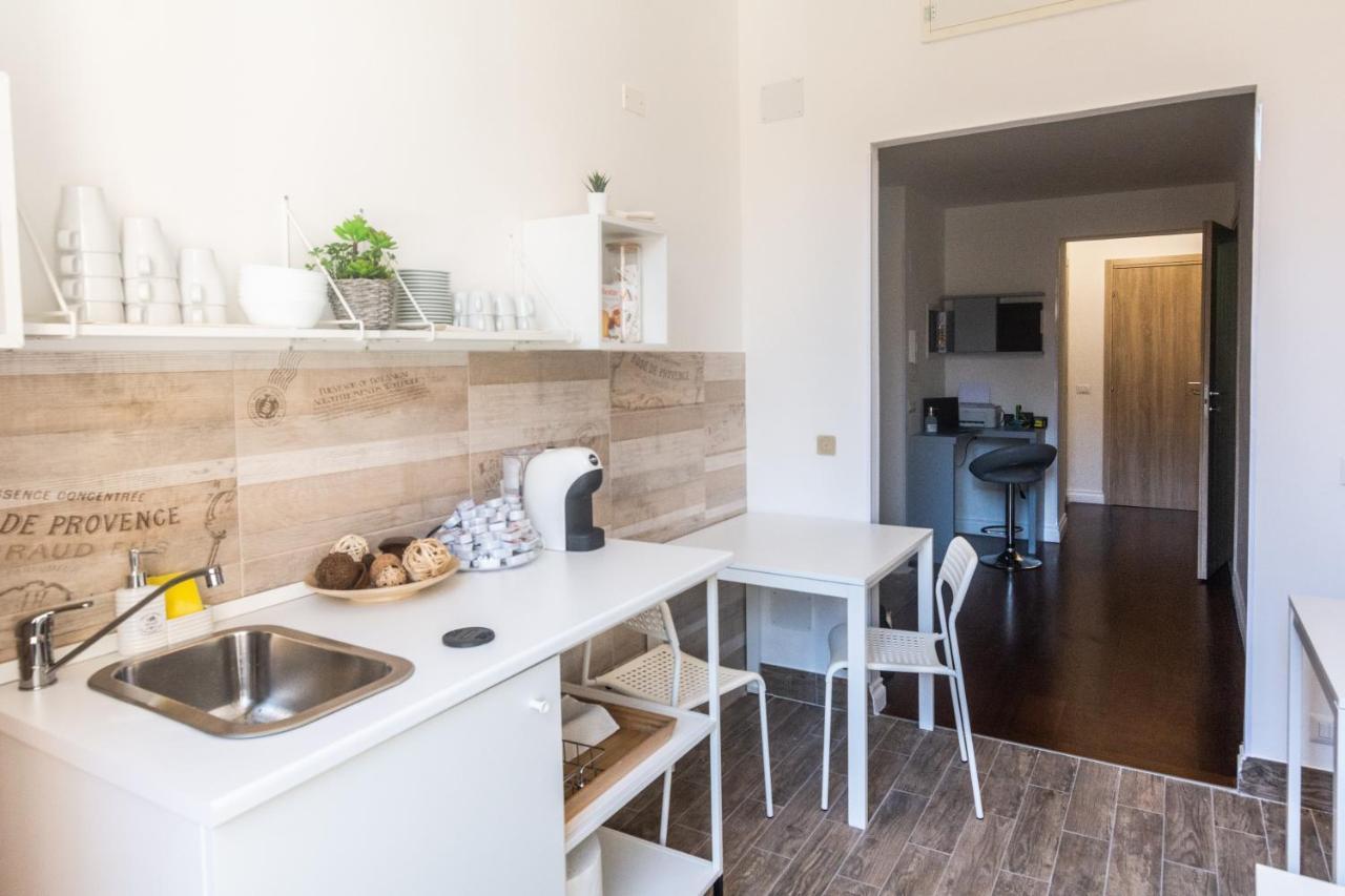 Shine House 3* Rome