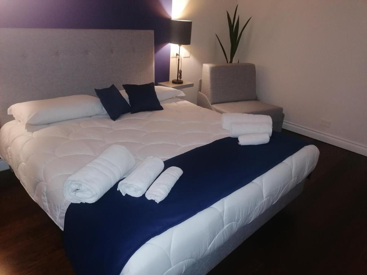 Shine House 3* Rome