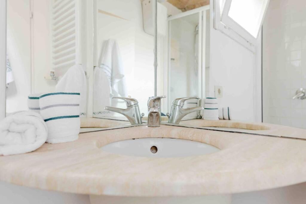 Elegant Trilussa Apartment