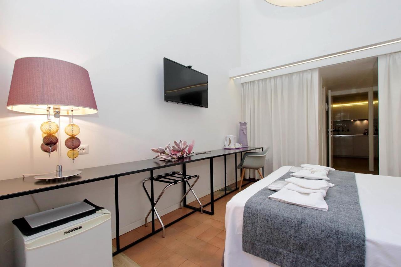 B&g Navona