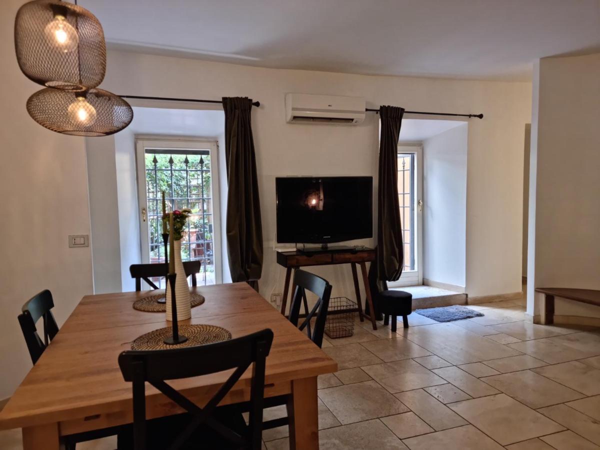Appartement Pantheon, Campo De Fiori Mini Garden Rome
