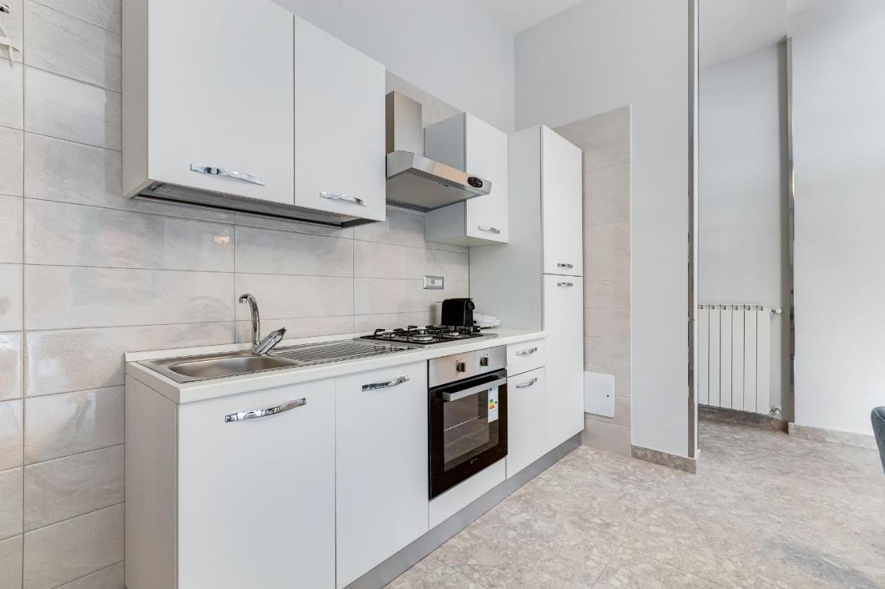 Apartment Trevi Fountain - New! - Your Italian Holidays *