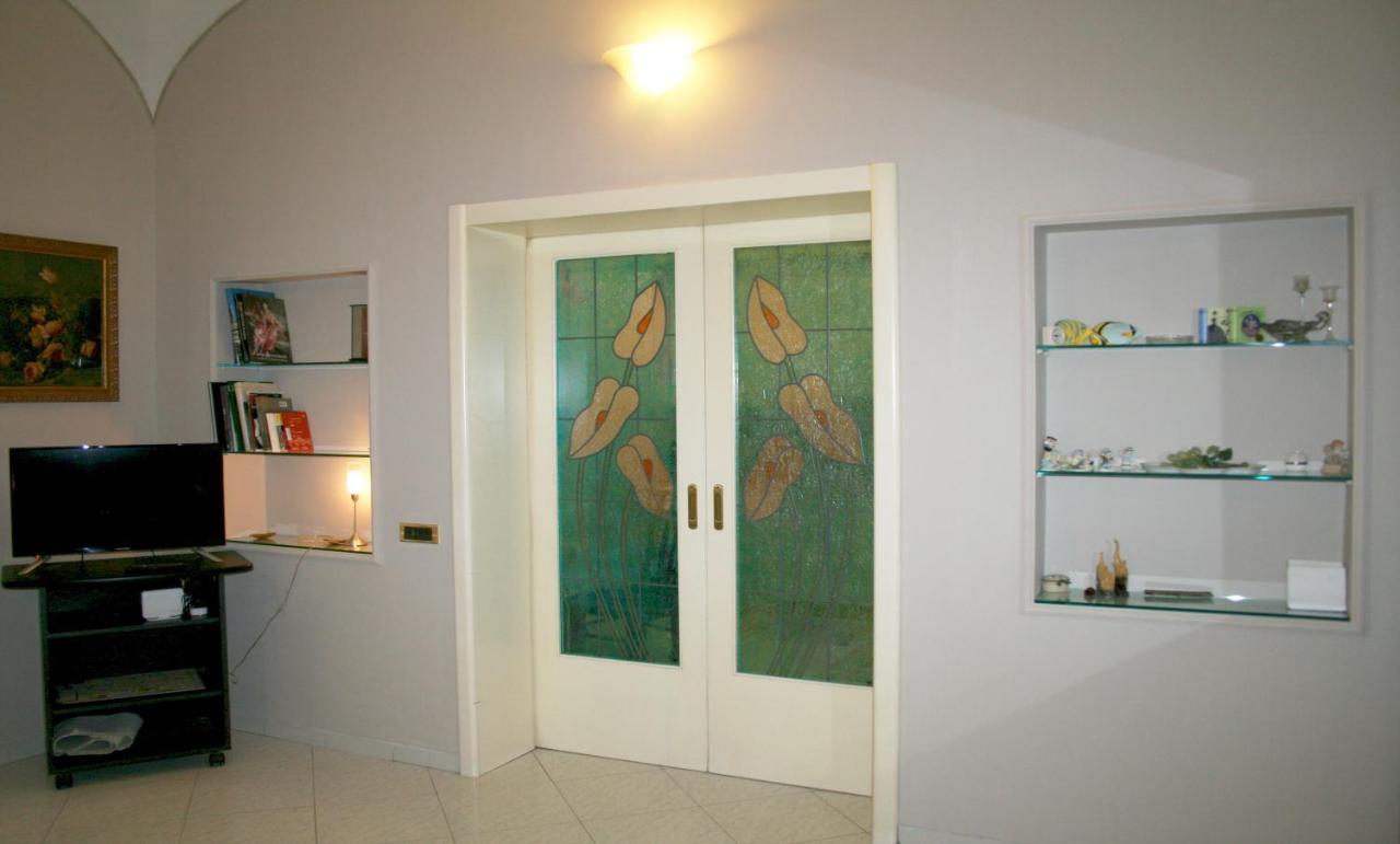 Apartment Montebello - Julia Rome