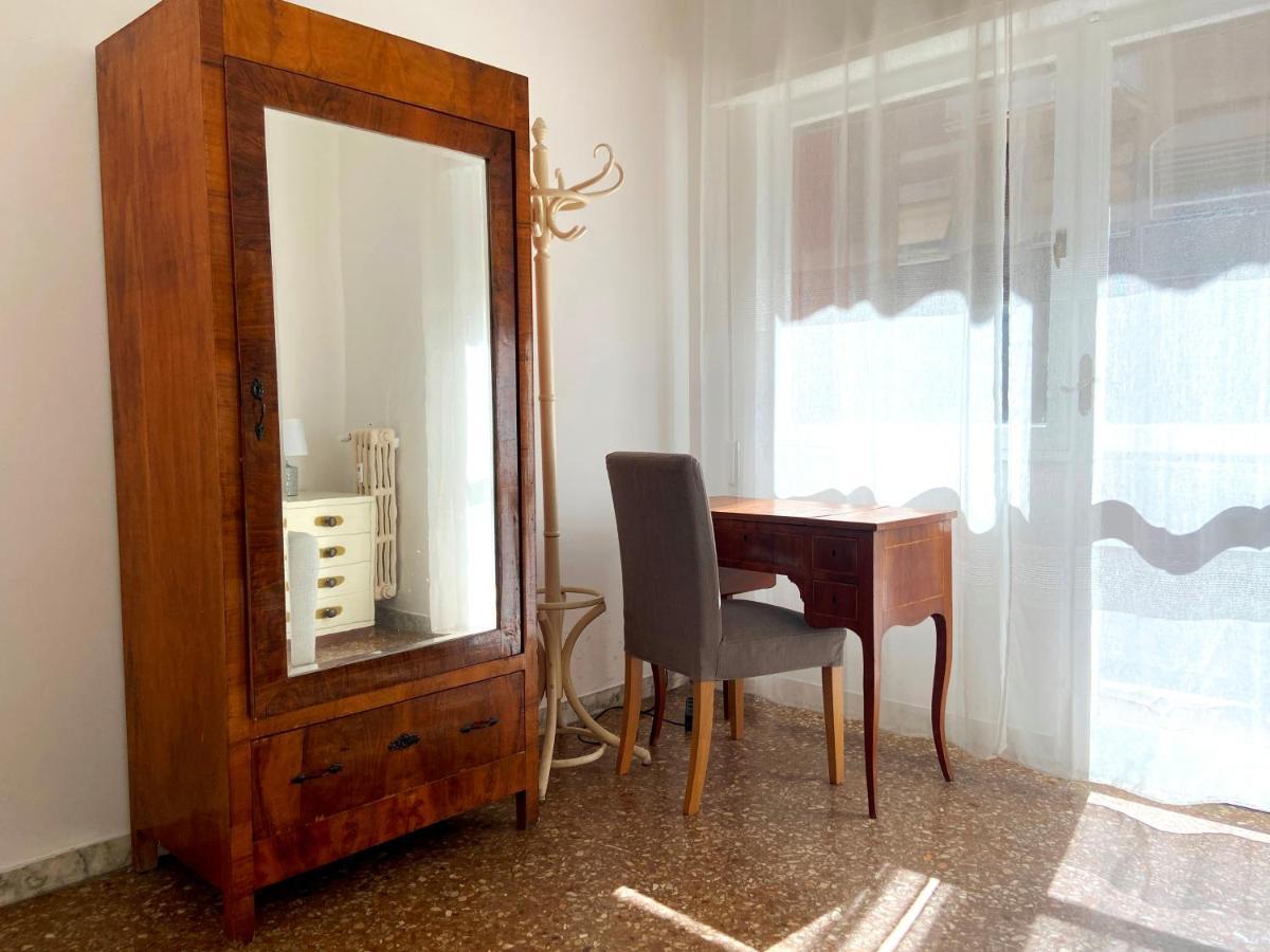 Trastevere For You... 3 Bedrooms * Rome
