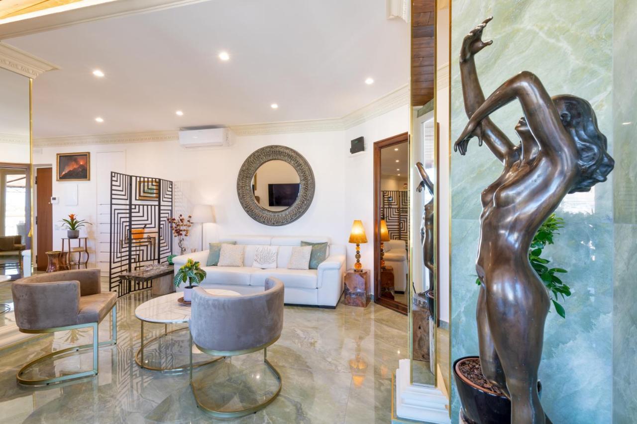 Atticus Forum Romanum Luxury Penthouse Apartment Rome