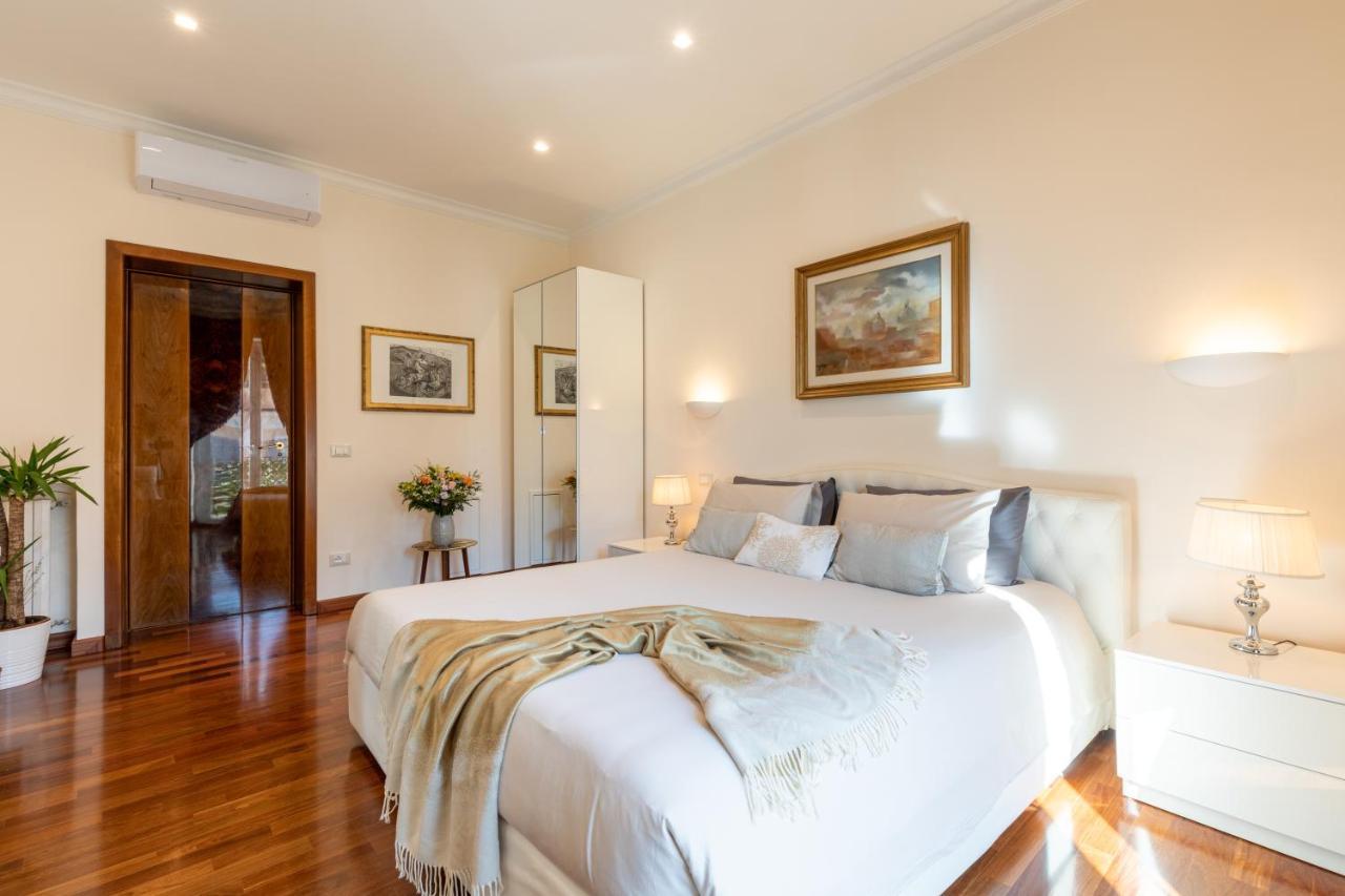 Atticus Forum Romanum Luxury Penthouse Apartment Rome