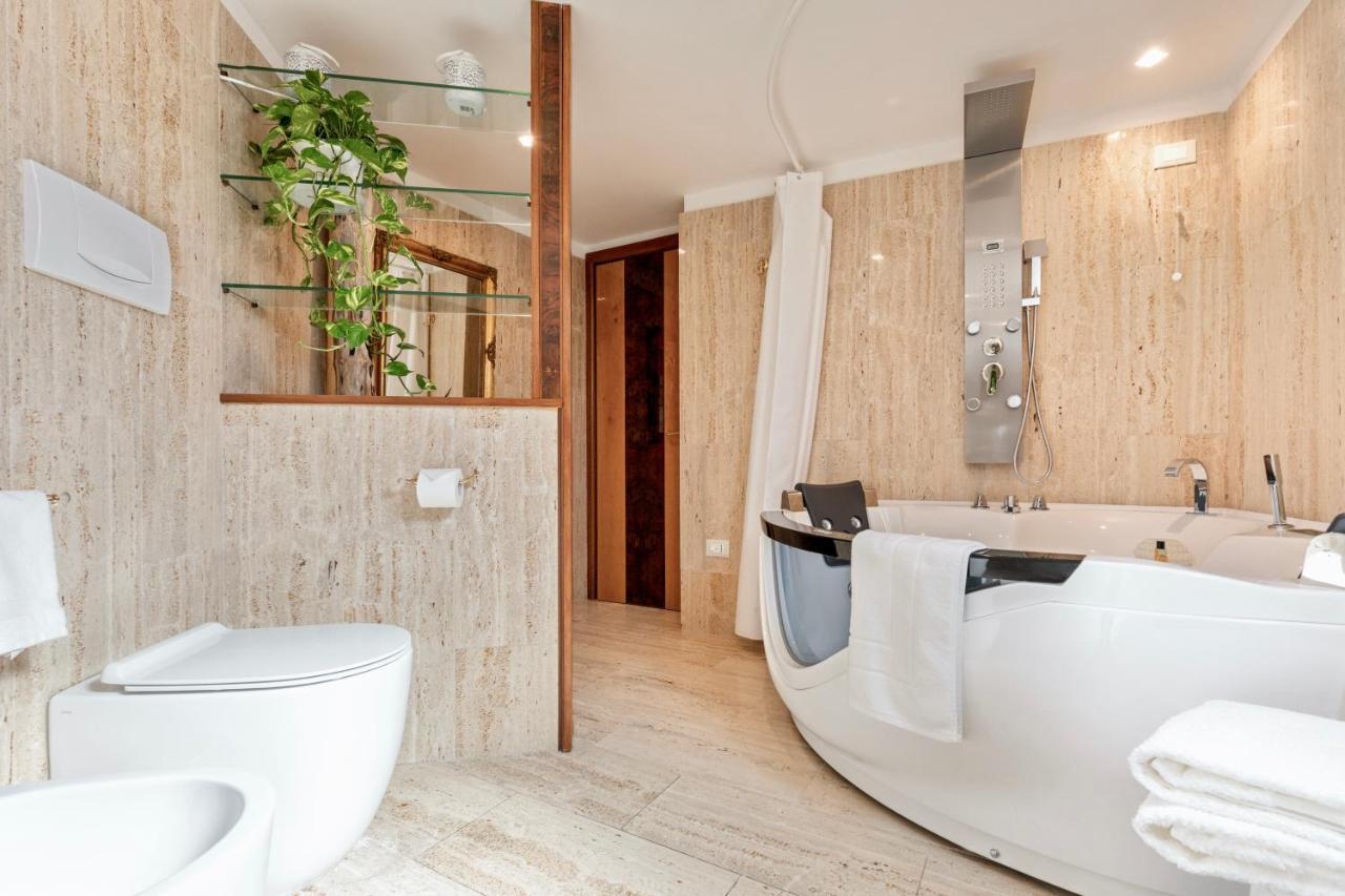 Atticus Forum Romanum Luxury Penthouse Rome