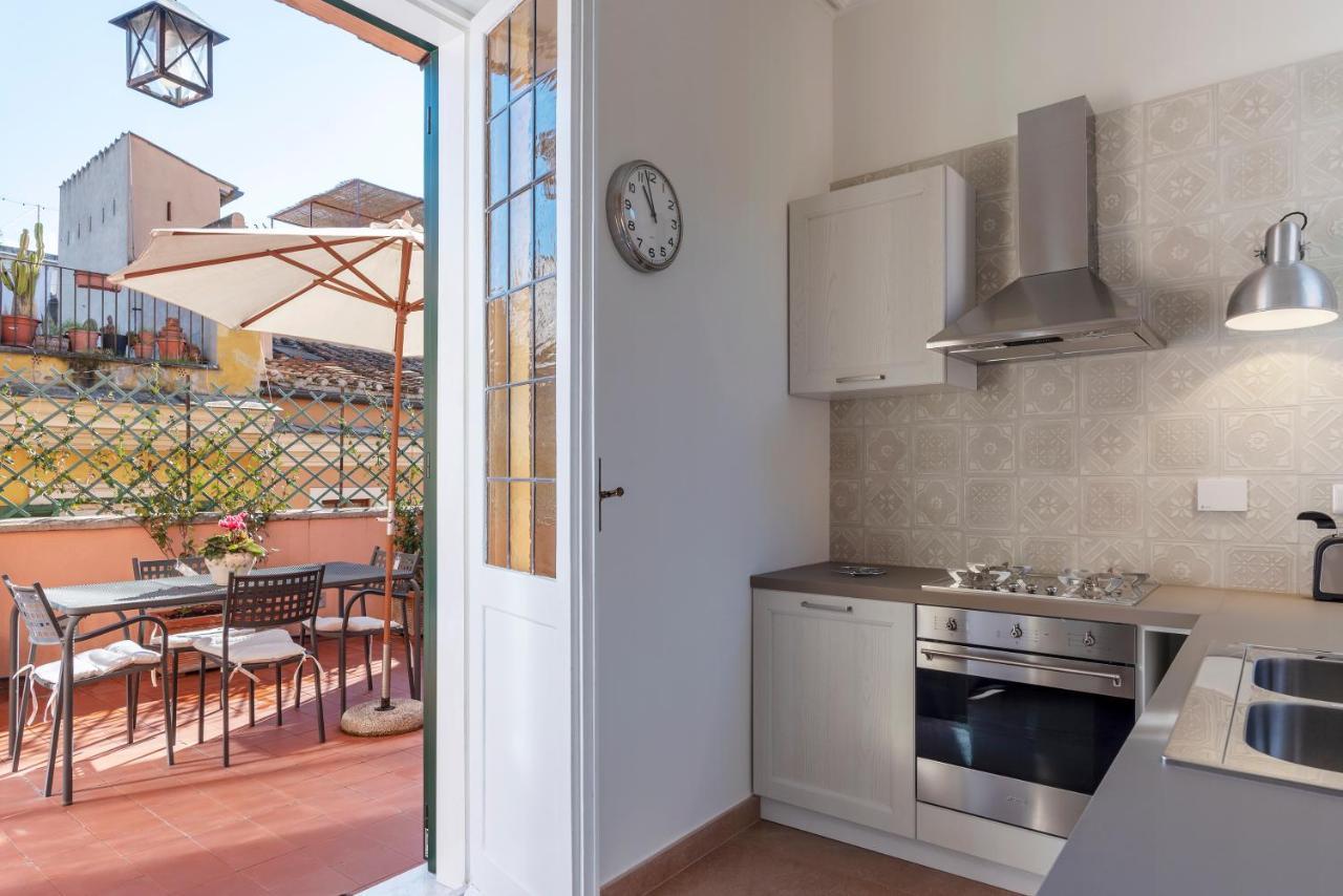 Trastevere Luxury With Terrace Apartment