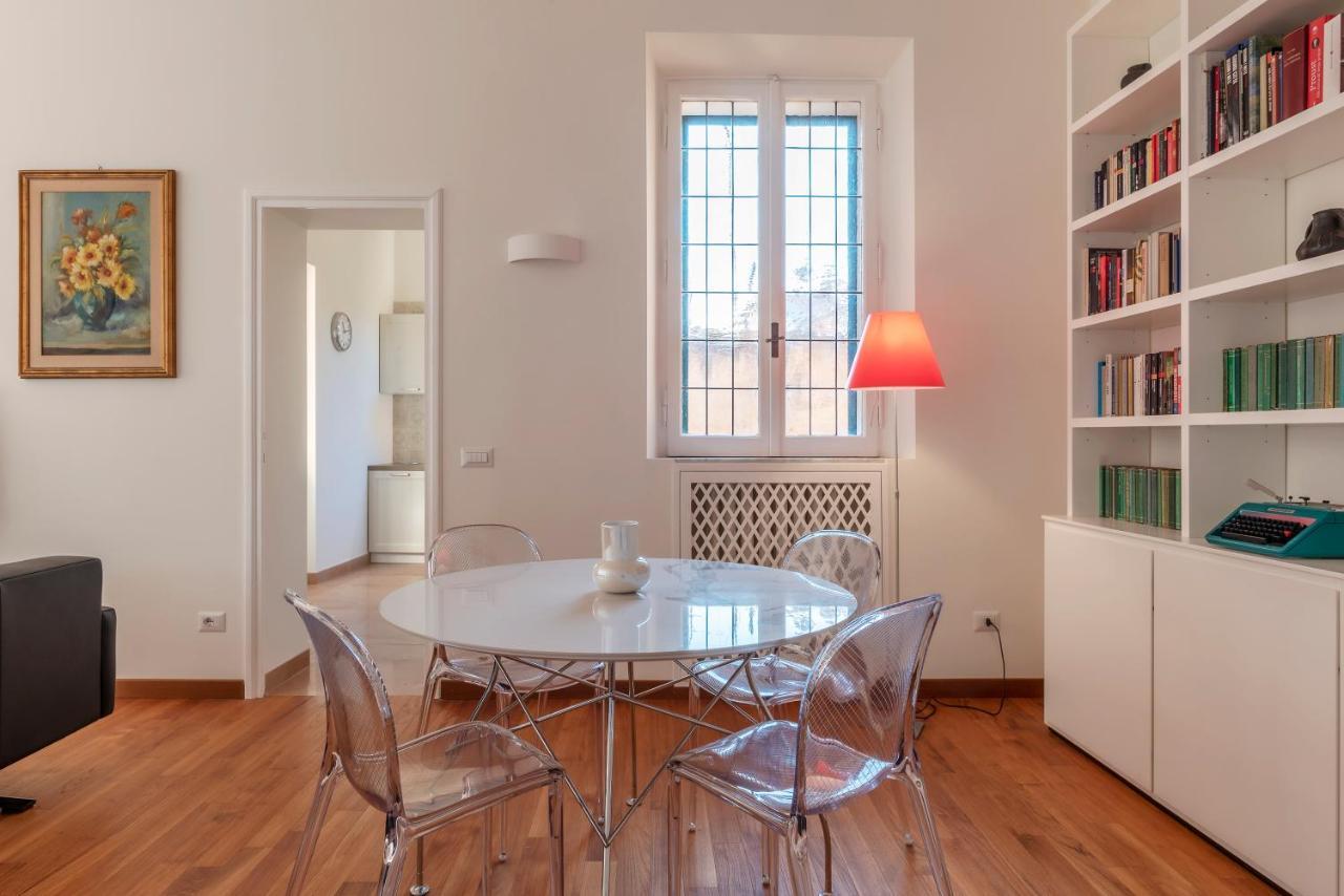 Trastevere Luxury With Terrace Apartment Rome