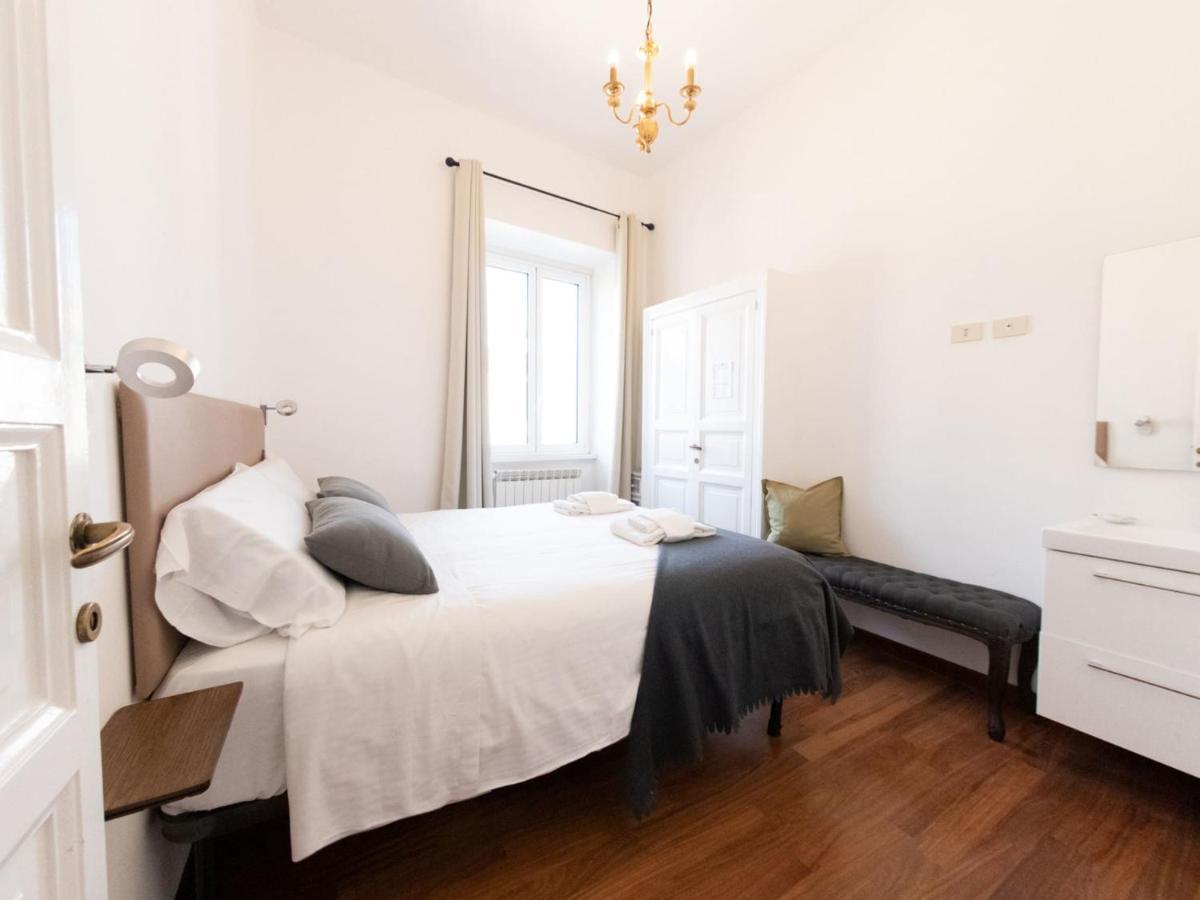 The Best Rent - Three-bedroom Close To Colosseo * Rome