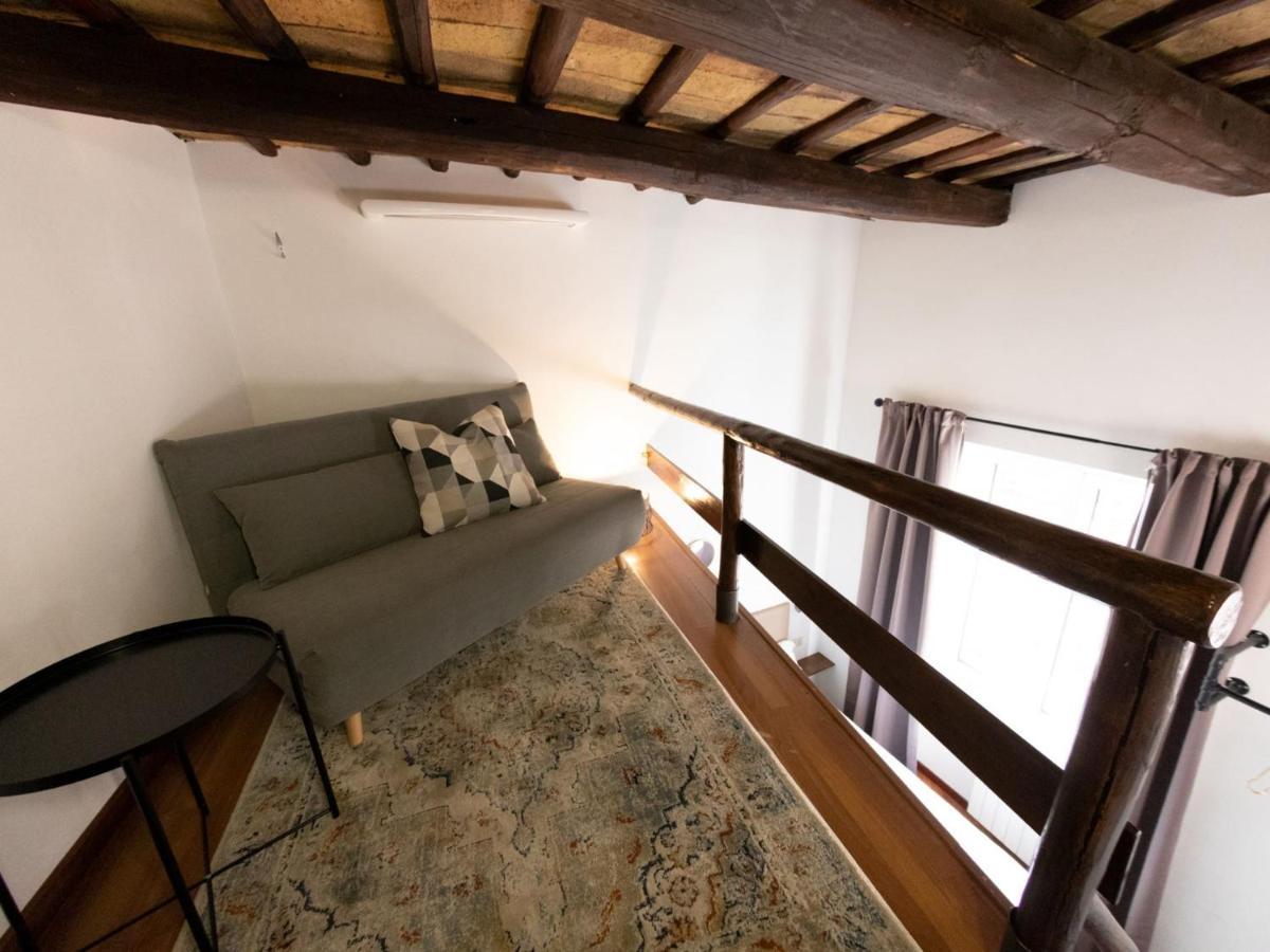 The Best Rent - Three-bedroom Close To Colosseo Apartment *
