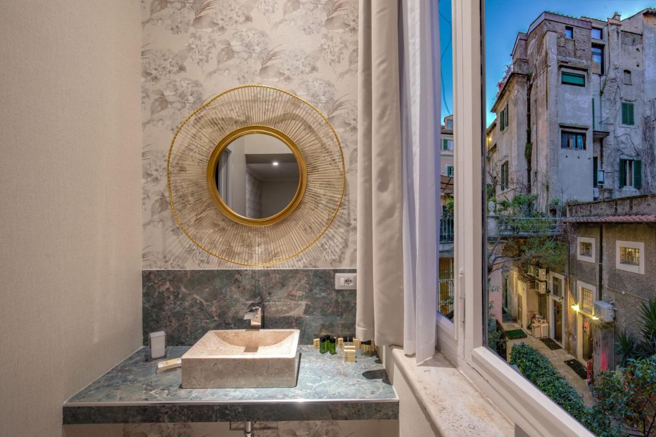 Apartment Spanish Steps Victoria