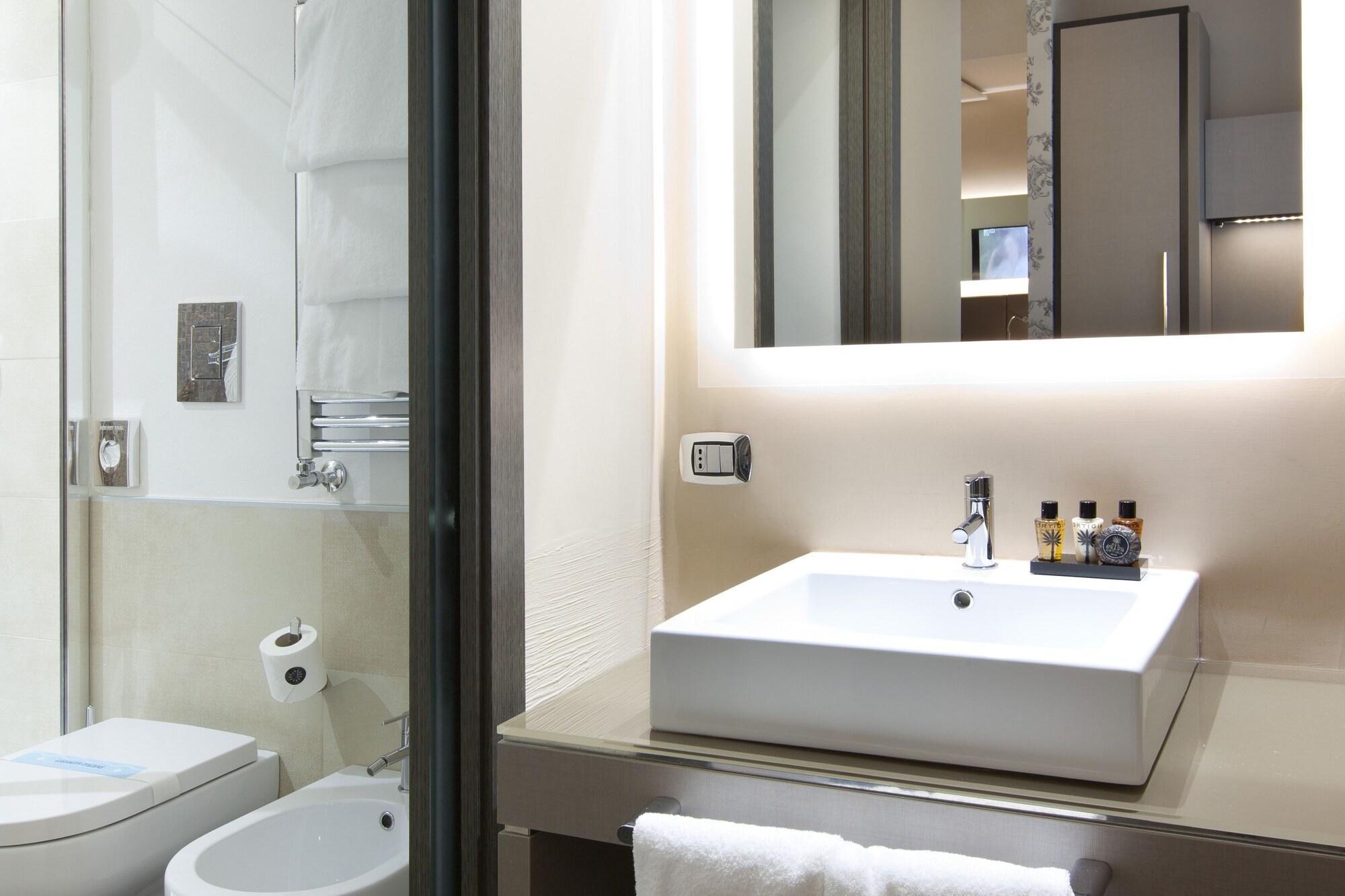 Quirinale Luxury Hotel 3*