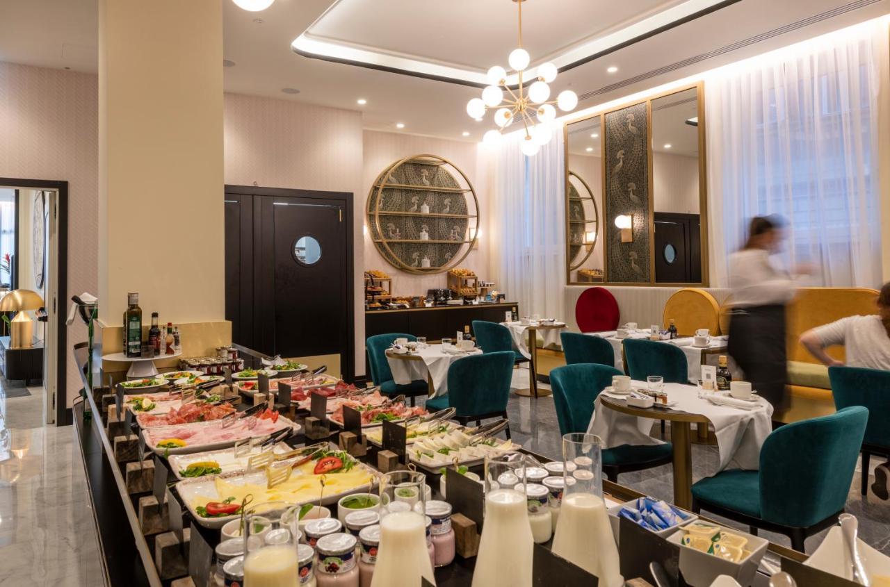 H10 Palazzo Galla Hotel 4*