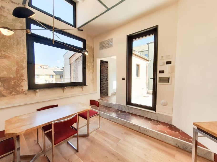 Boutique Penthouse With Terrace, Spanish Steps Roma