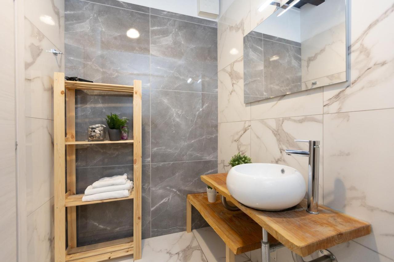In - Romacampusmartius Apartment