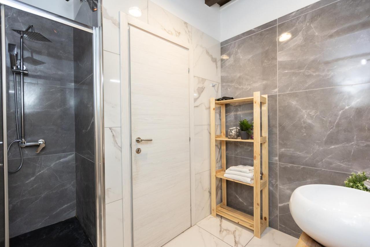 Apartment In - Romacampusmartius