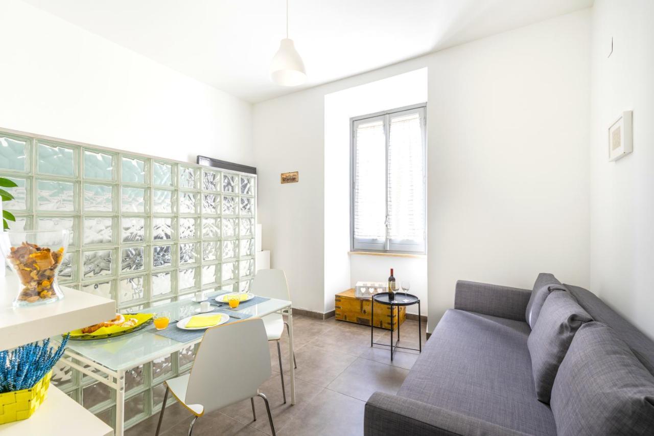 Hostly - Nicole Volturno- Full Center Apartment Rome